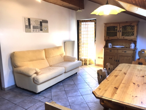 Mansarda bilocale con balcone Valfiemme
